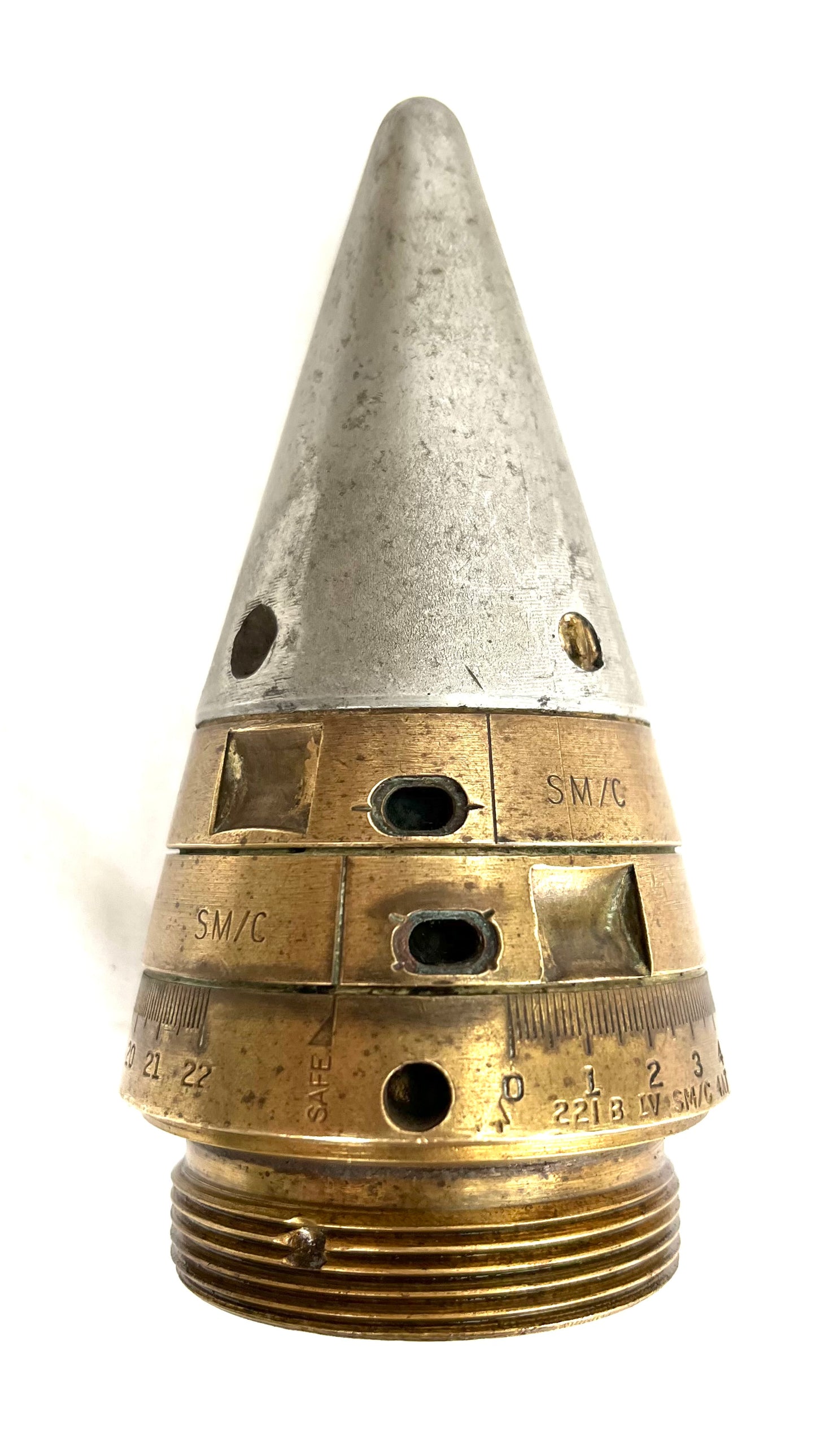 WW2 British 25 pounder round in original paint with shell and superb 199 Fuse - dated 1943 - complete and inert