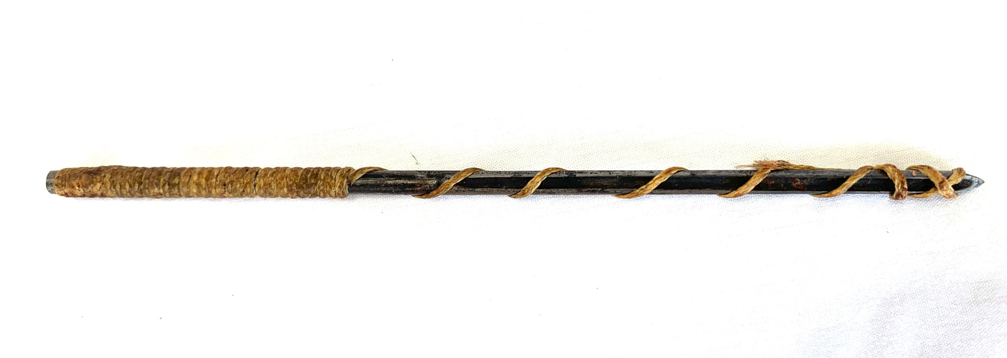 WW2 SOE Pencil with concealed dagger.