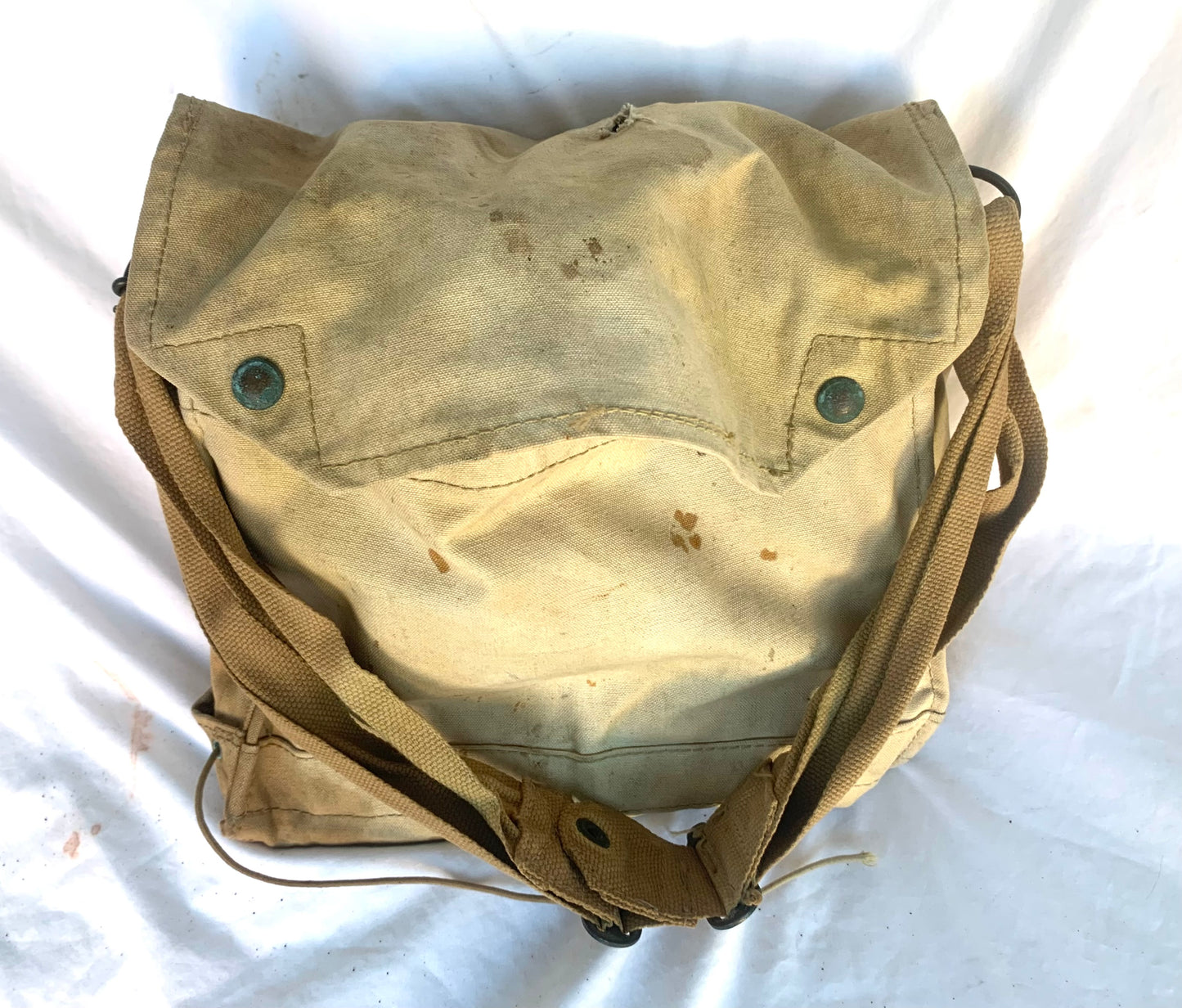 WW2 Canadian Gas Mask and Bag includes Dog Tag dated 1942