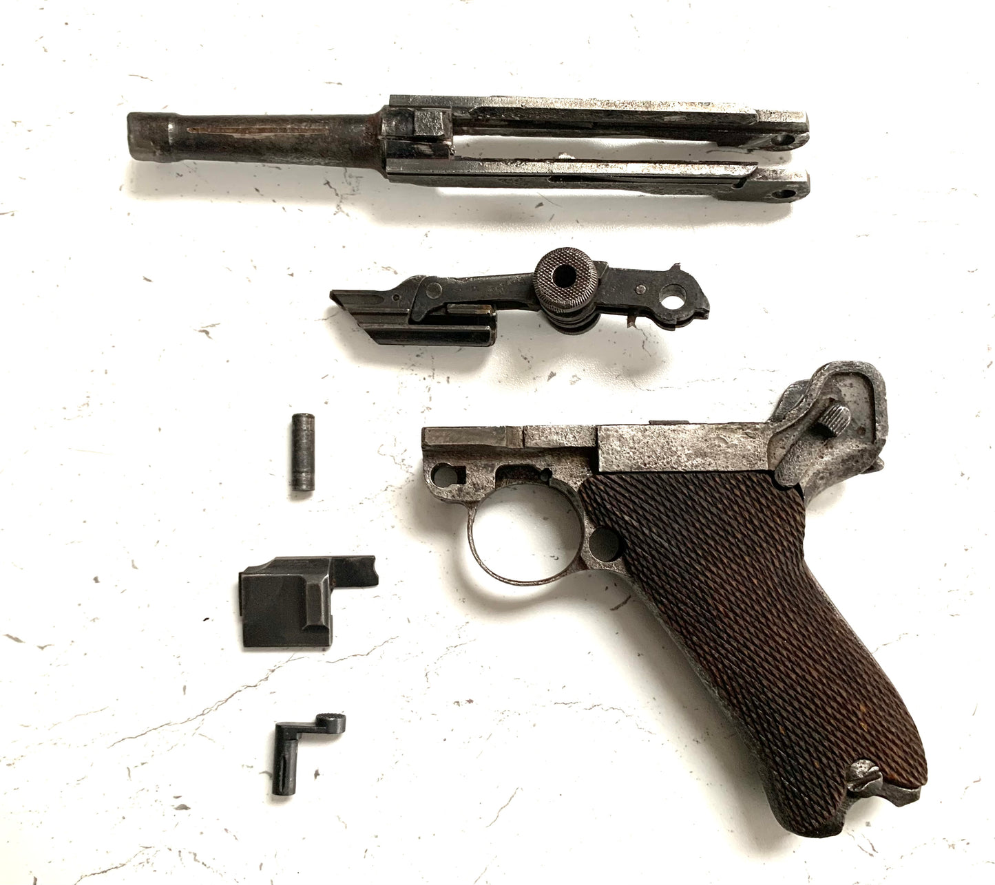 Deactivated Luger P08 - dated 1909 made by DWM - SN 3021