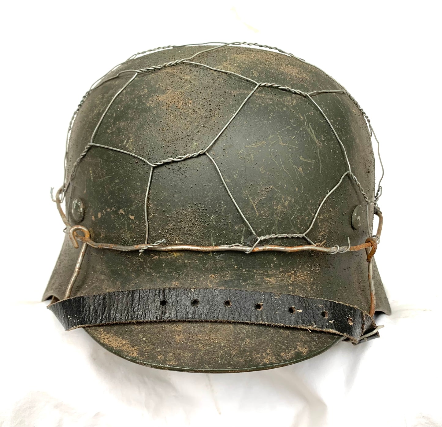 WW2 German M40 Helmet with Chicken wire