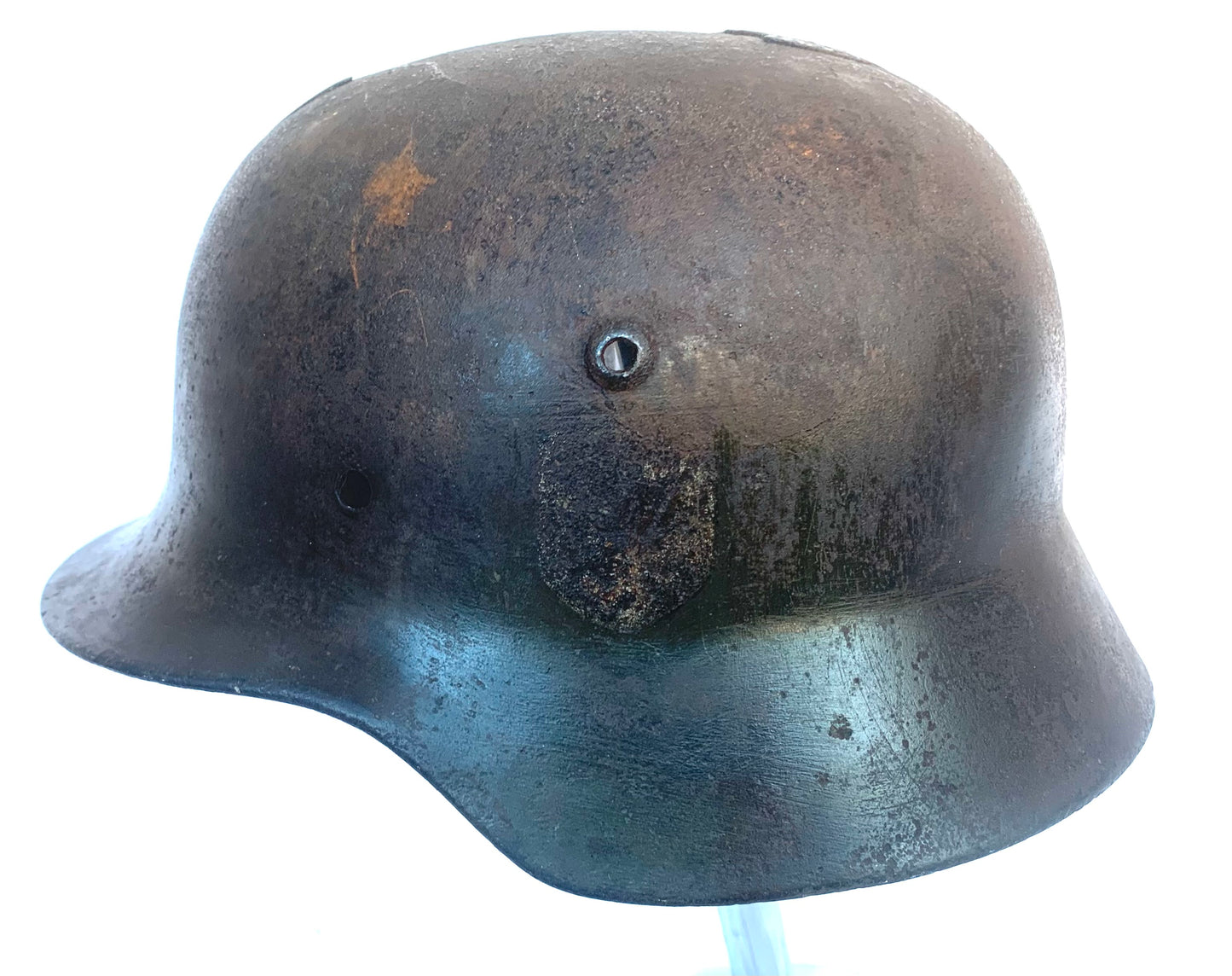 WW2 German Single Decal M40 Battle Damaged Helmet recovered from the Eastern Front (1)