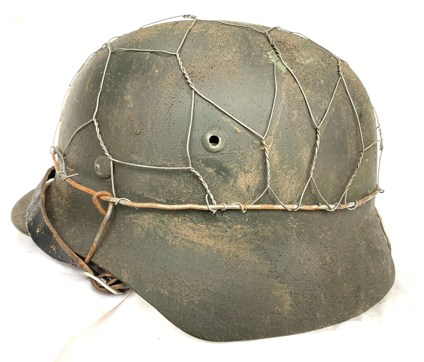 WW2 German M40 Helmet with Chicken wire