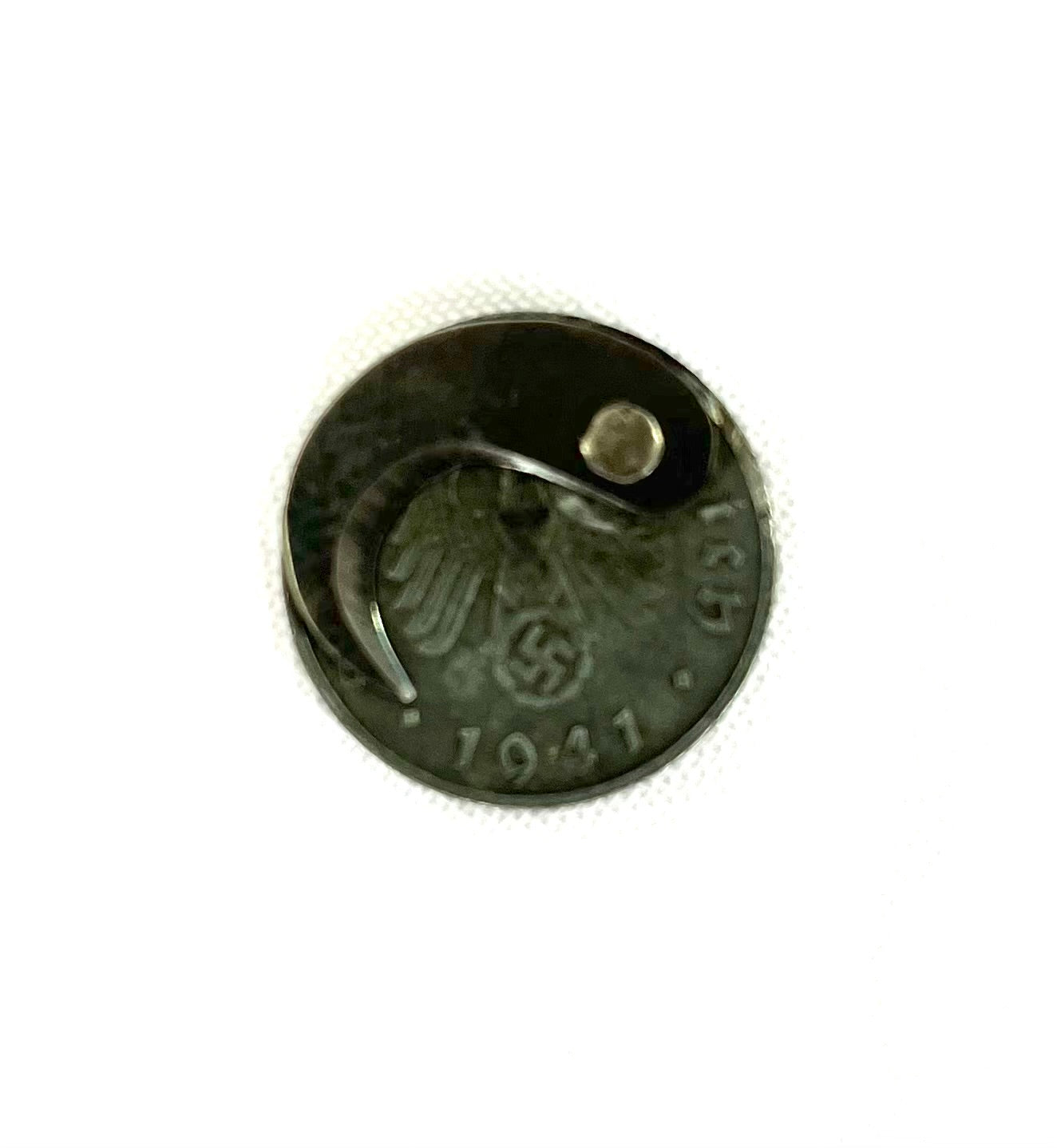 WW2 SOE German 10 Reichspfennig Coin with Concealed Blade dated 1941.