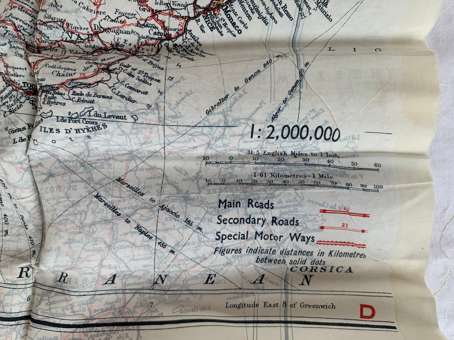 WW2 SOE, Escape and Evasion Domino Set with double sided concealed Compass and Hacksaw blade, Escape flag of Normandy and the South of France and Bay of Biscay.