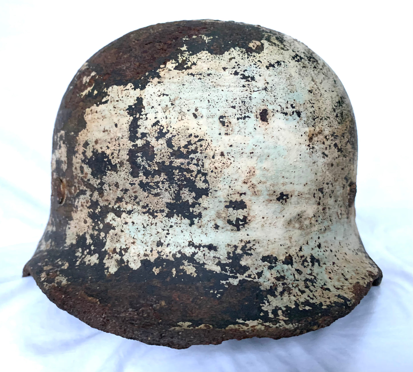 WW2 German M40 Single Decal Winter Camouflage Battle Recovered Helmet with Liner and maker mark.