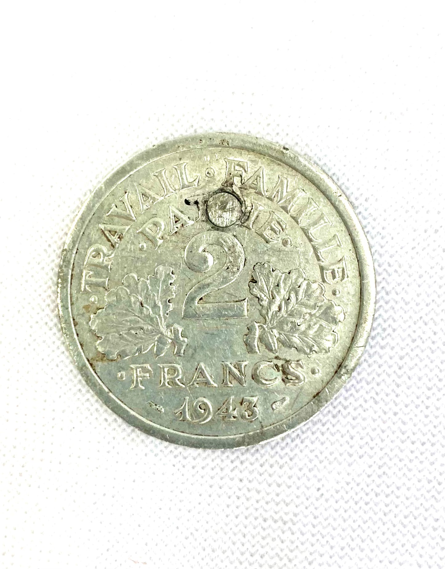 WW2 SOE French 2 Franc Coin with Concealed Blade. Dated 1943