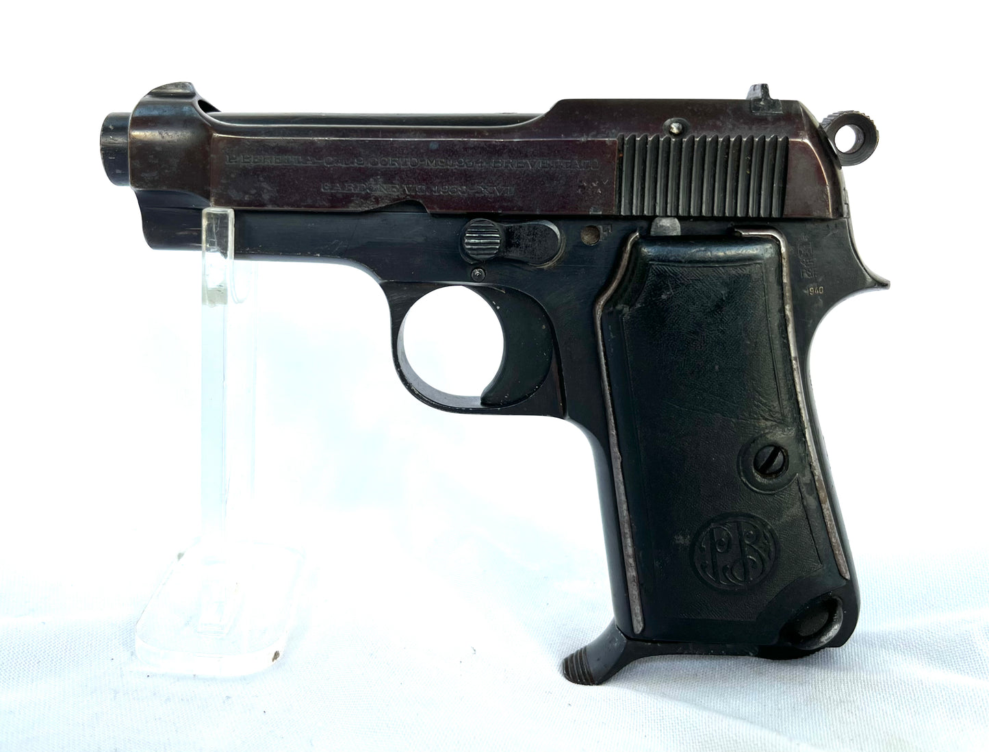 Deactivated Beretta M1934 with matching serial numbers dated 1940.