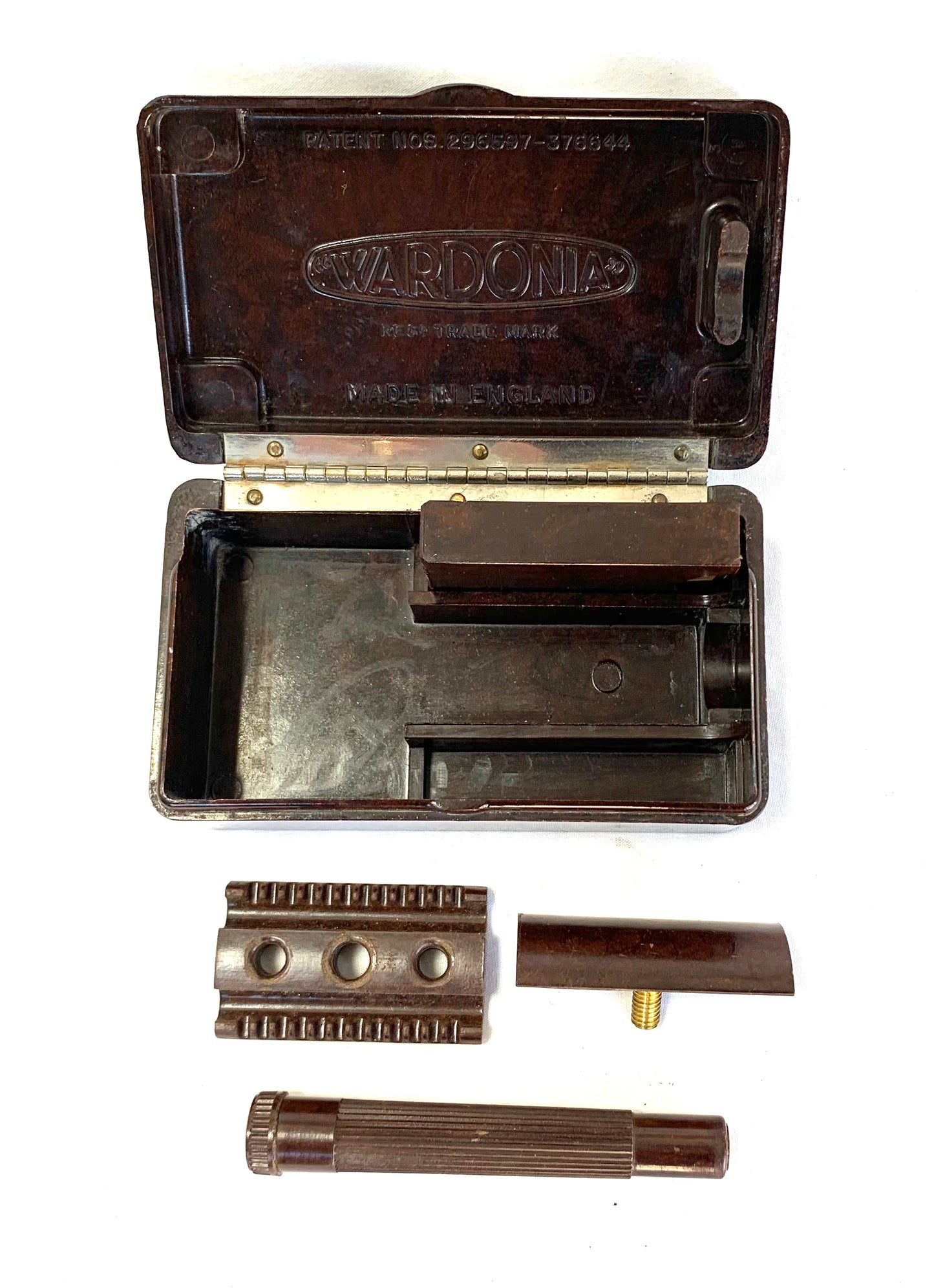 WW2 1944 Dated SOE/Escape and Evasion Compass Razor with Original Bakerlite Box