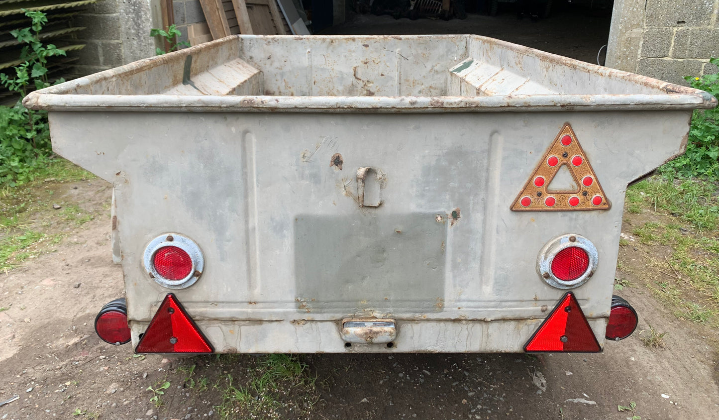 WW2 1943 Willys Trailer owned by same family since 1947.