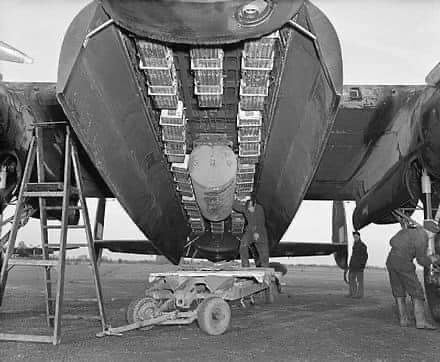 WW2 British RAF 4lb Incendiary Bomb Body. Inert 1